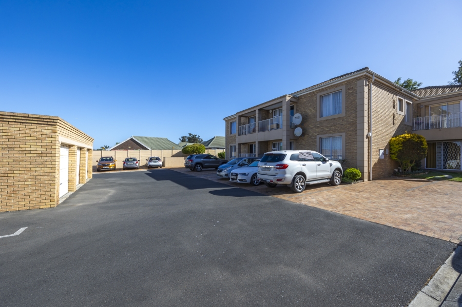 2 Bedroom Property for Sale in D